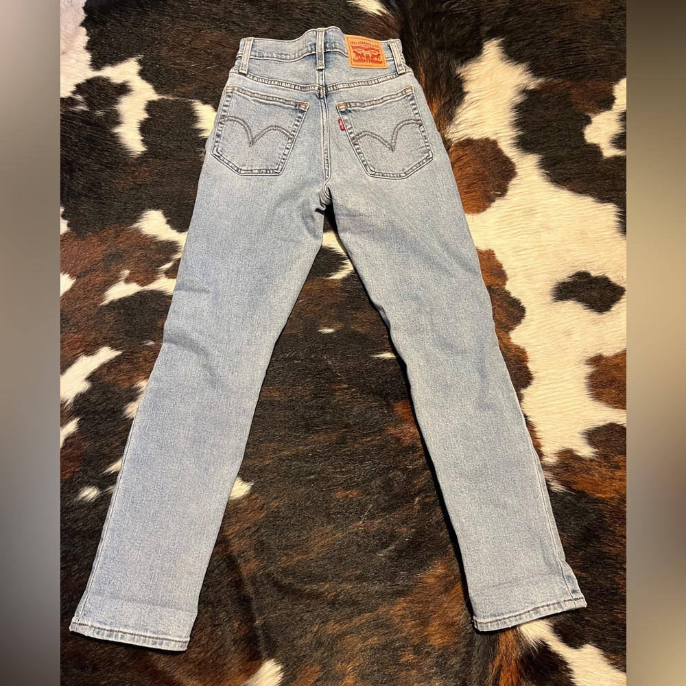 Levi’s Wedgie Straight Size 24, Short